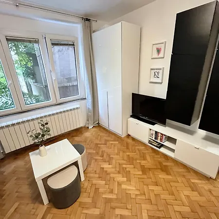 아파트 Fully Equipped - Cozy & Convenient *